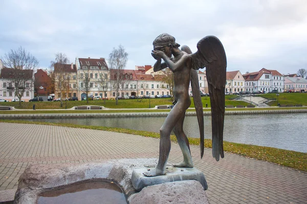 ミンスク 2017 ミンスク ベラルーシで泣いている天使の記念碑 — ストック写真