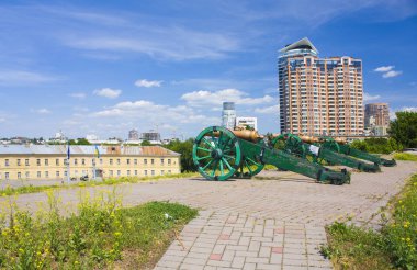 Kiev, Ukrayna - 11 Haziran 2018: Kiev kale (yeni Pechersk kale) - Kiev XVIII-XIX yüzyıl kale yapıların bir kompleks toplar