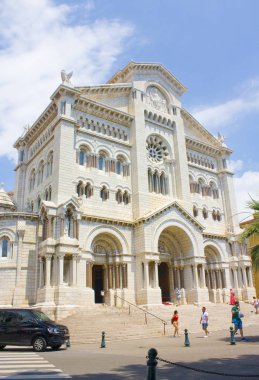 Monaco, Monaco-Ville - 22 Haziran 2018: Saint Nicholas Katedrali Monaco görünümünü