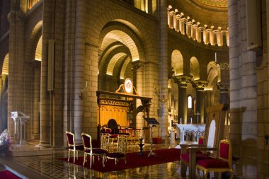Monaco, Monaco-Ville - 22 Haziran 2018: Saint Nicholas Katedrali Monako iç