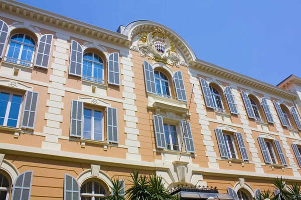 Monaco, Monaco-Ville - 22 Haziran 2018: Monaco-Ville, Monaco eski kasabasında bina