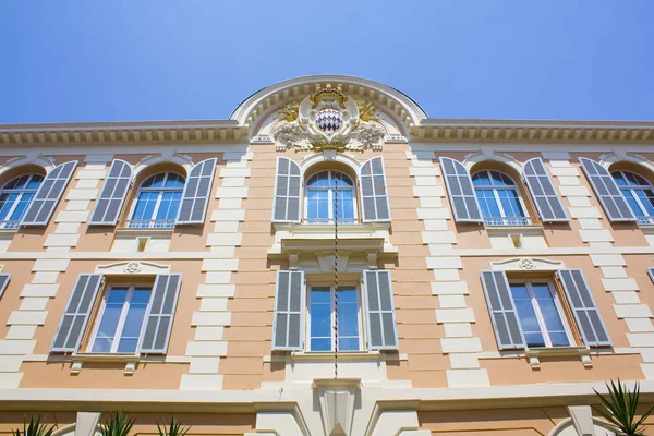 Monaco, Monaco-Ville - 22 Haziran 2018: Monaco-Ville, Monaco eski kasabasında bina