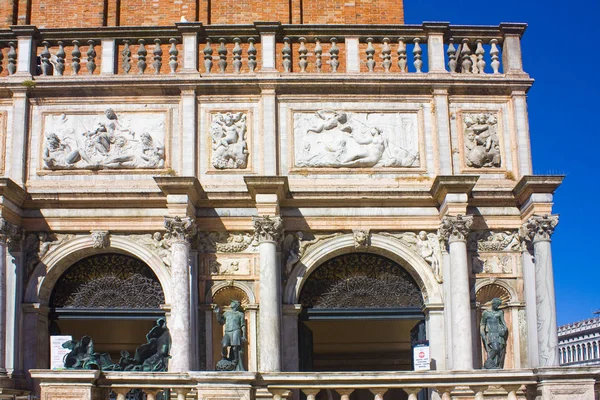 Venecia Italia Octubre 2017 Entrada San Marcas Campanile Campanile San —  Fotos de Stock