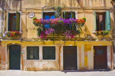 Venice, İtalya - 13 Ekim 2017: Güzel romantik Venedik cityscape