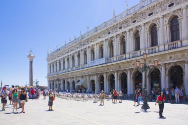 Venice, İtalya - 13 Ekim 2017: San Marco Venedik Piazza San Marco, Milli Kütüphanesi
