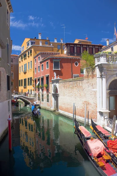 Venice Italy October 2017 Beautiful Romantic Venetian Cityscape Gondolas — Stock Photo, Image
