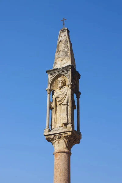 Vérone Italie Juin 2018 Une Colonne Avec Saint Près Piazza — Photo