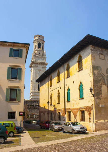 Verona Italia Junio 2018 Campanario Catedral Verona Santa Maria Matricolare — Foto de Stock