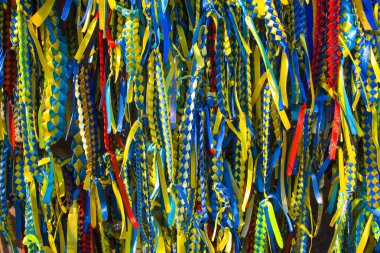 Ukrayna'nın sembolleri ile şeritler