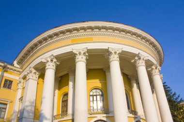 Kiev, Ukrayna - 1 Ağustos 2018: Ekim Palace Uluslararası Kültür ve sanat Kiev, Ukrayna merkezidir