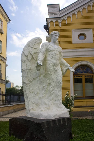 Kiev Ukraine Septembre 2018 Sculpture Ange Près Église Évangélique Luthérienne — Photo