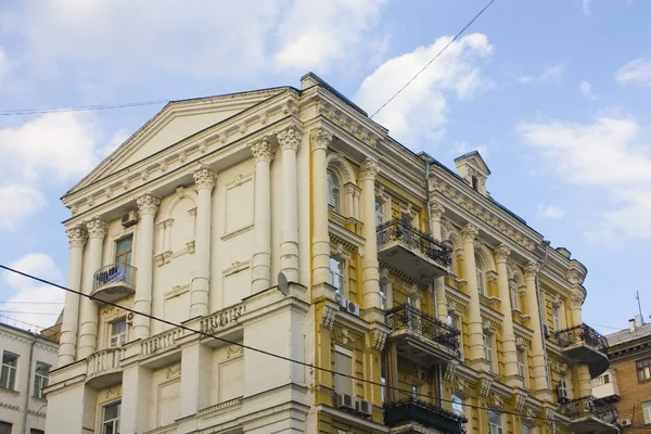 Kiev Ucrânia Agosto 2018 Belo Edifício Antigo Cidade Velha Kiev — Fotografia de Stock