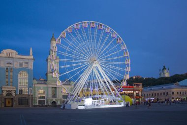 Kiev, Ukrayna - 4 Eylül 2018: Podol üzerinde Kontraktova meydanında Kiev akşam Festival festivaller