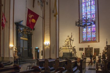 Varşova, Polonya - 24 Şubat 2018: İç Katedrali, St John (Polonya'nın ulusal pantheons) Varşova zengince dekore edilmiş 