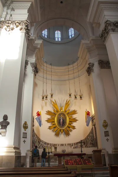 Varsóvia Polônia Fevereiro 2018 Altar Mor Igreja Jesuíta Caso Contrário — Fotografia de Stock