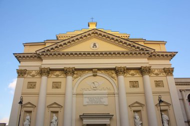Varşova, Polonya - 24 Şubat 2018: Kilisesi, St. Anne, Varşova, Polonya