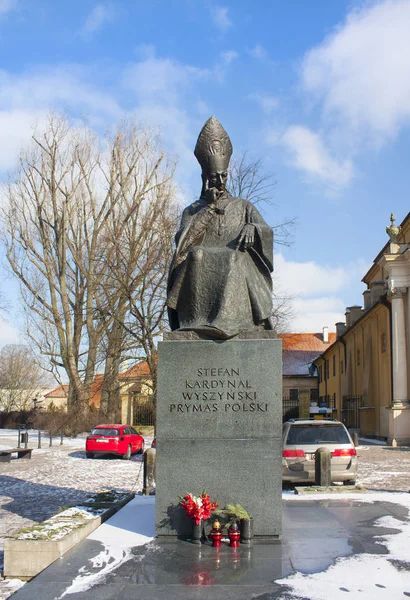 Varsovia Polonia Febrero 2018 Monumento Stefan Wysynski Cerca Iglesia San — Foto de Stock