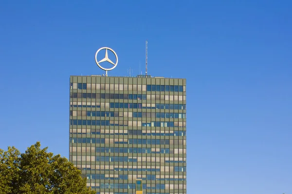 Berlín Alemania Septiembre 2018 Logo Mercedes Benz Parte Superior Del —  Fotos de Stock