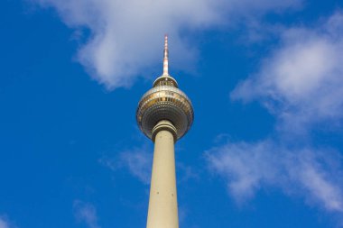 Berlin, Almanya - 25 Eylül 2018: Tv Kulesi veya Fersehturm Berlin'de