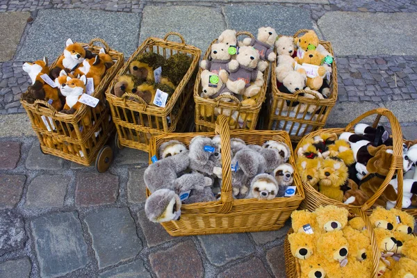 Berlín Německo Září 2018 Plyšový Medvědi Symbol Berlína Silně Frekventované — Stock fotografie
