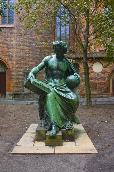 Berlin Duitsland September 2018 Sculptuur Bij Nikolai Trimester Nikolaiviertel Oude — Stockfoto