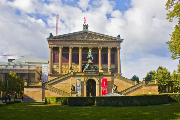 德国柏林 2018年9月25日 柏林米特区博物馆岛上的 Alte Nationalgalerie 老国家美术馆 — 图库照片