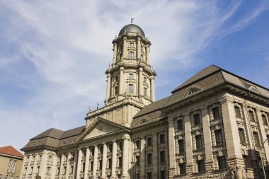 Berlin, Almanya - 26 Eylül 2018: Altes Stadthaus veya eski Belediye Binası Berlin