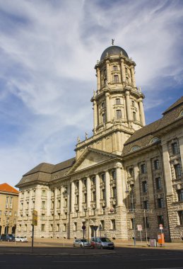 Berlin, Almanya - 26 Eylül 2018: Altes Stadthaus veya eski Belediye Binası Berlin