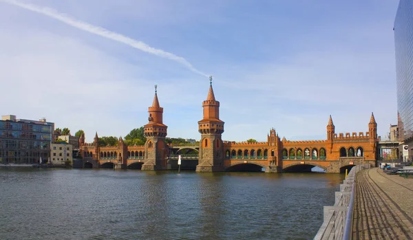 Berlín Německo Září 2018 Oberbaumbrücke Berlíně — Stock fotografie