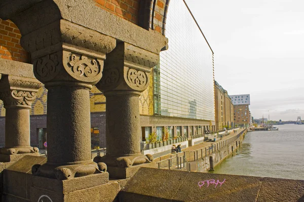 Berlin Deutschland September 2018 Spree Damm Bei Oberbaumbrücke Belin — Stockfoto