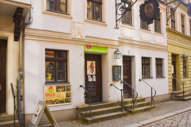 Berlin, Almanya - 25 Eylül 2018: Nikolai Mahallesi (Nikolaiviertel) tiyatroda Berlin