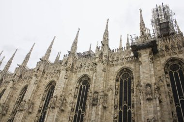 İtalya, Milano - 1 Kasım 2018: Parça, Milan Katedrali (Duomo di Milano) Milano