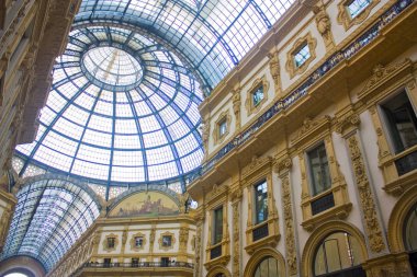İtalya, Milano - 1 Kasım 2018: Vittorio Emanuele II Galerisi Milano iç