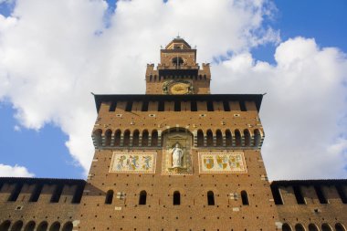 İtalya, Milano - 1 Kasım 2018: Kule, Sforzesco Castle Milano