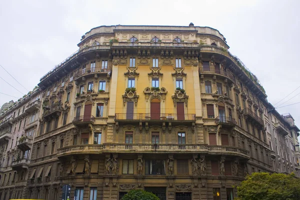 Italy Milan November 2018 Impressive Art Nouveau Building Piazza Eleonora — Stock Photo, Image