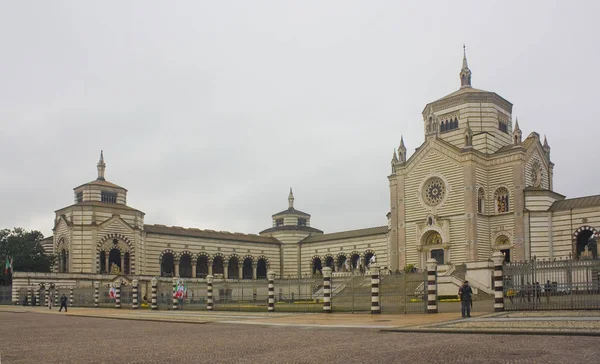 Italia Milán Noviembre 2018 Fachada Frontal Del Cementerio Monumental Cimitero — Foto de Stock