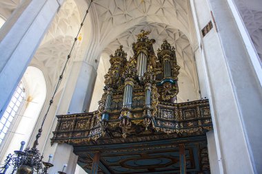Gdansk, Polonya - 8 Nisan 2018: Organ St Mary's Basilica 