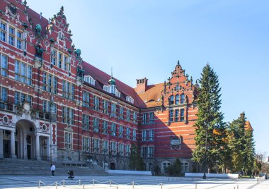 Gdansk, Polonya - 8 Nisan 2018: Gdansk Teknoloji Üniversitesi ana bina