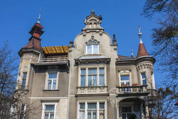Gdansk, Polonya - 8 Nisan 2018: Eski konak zafer Caddesi, Gdansk, Polonya