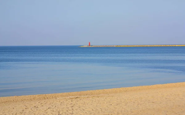 Bella Spiaggia Del Mar Baltico Con Faro Danzica Polonia — Foto Stock