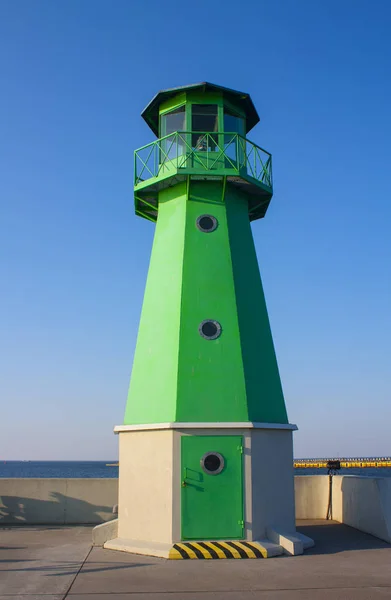 Gdansk Polônia Abril 2018 Linda Praia Mar Báltico Com Farol — Fotografia de Stock