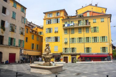 Nice, Fransa - 23 Haziran 2018: St. Francis güzel tarihi kent meydanında