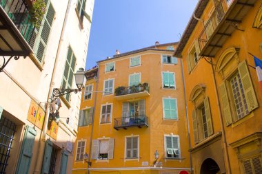 Nice, Fransa - 23 Haziran 2018: Eski şehir mimarisi, Fransız Rivierası'nda güzel