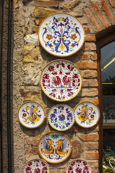 Sirmione Itália Junho 2018 Placas Cerâmica Lembrança Feitas Mão Loja — Fotografia de Stock