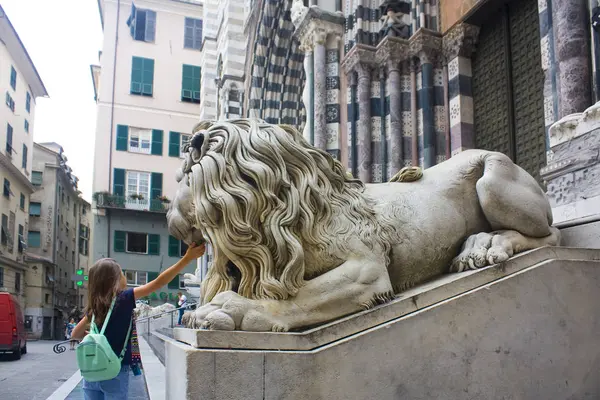 Genoa Talya Jule Mermer Aslan Katedrali Saint Lawrence Lorenzo Cenova — Stok fotoğraf