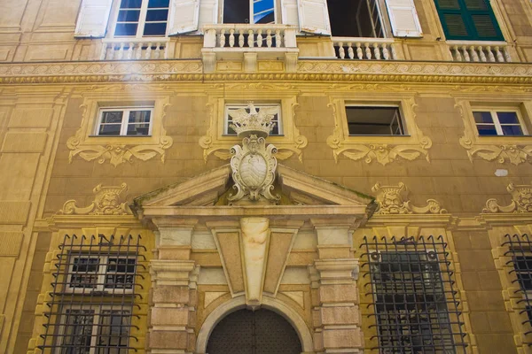 意大利热那亚 25日 2018年 卡塔内奥阿多诺宫或卡塔内奥阿多诺宫在热那亚通过加里波第 — 图库照片