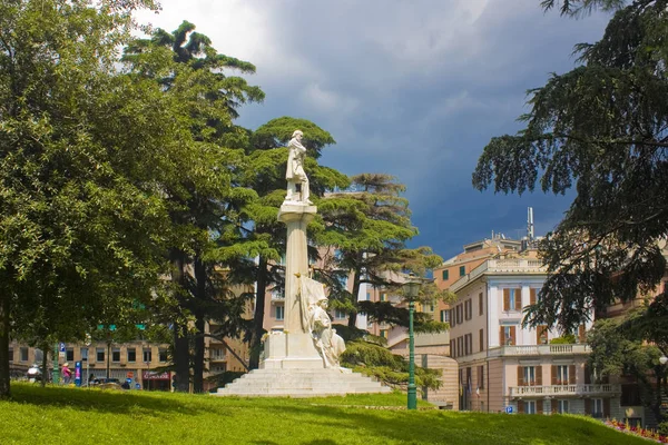 Genoa Italië Jule 2018 Monument Voor Beroemde Italiaanse Revolutionaire Giuseppe — Stockfoto