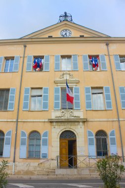 Antibes, Fransa - 25 Haziran 2018: Belediye Binası eski kasaba Antibes