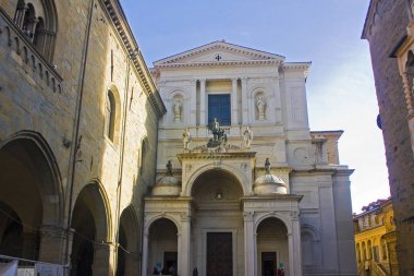 İtalya, Bergamo - 4 Kasım 2018: Bergamo (Duomo Katedrali)
