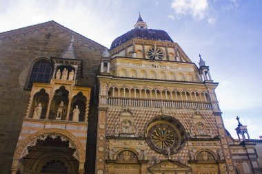 İtalya, Bergamo - 4 Kasım 2018: Santa Maria Maggiore Bazilikası ve Bergamo Cappella Colleoni (Colleoni Şapel)